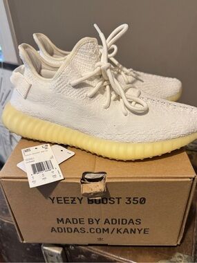 Yeezy Boost 350 V2 WhiteKnit with Ribbed Sole